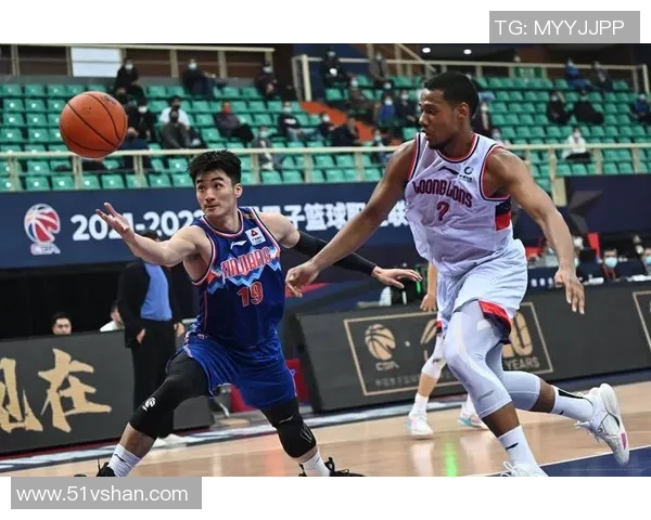 新疆与广东篮球比赛比分对比分析及精彩瞬间回顾