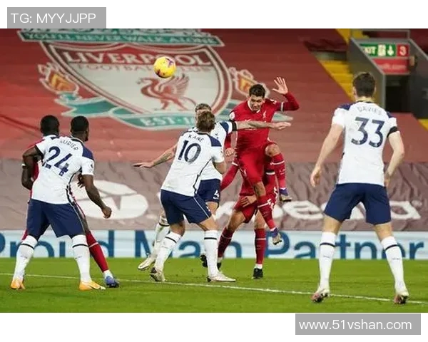 热刺与利物浦激战正酣比分揭晓引发球迷热议 热刺与利物浦激战正酣比分揭晓引发球迷热议