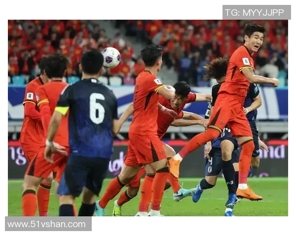 阿尔梅与坎布尔的激烈对决展现足球魅力与团队精神的较量 阿尔梅与坎布尔的激烈对决展现足球魅力与团队精神的较量