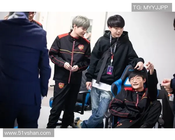 重磅专题:探讨FPX在电竞领域的节奏革新与未来发展趋势 重磅专题:探讨FPX在电竞领域的节奏革新与未来发展趋势