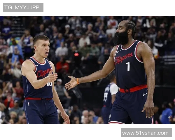 11月14日火箭队对阵快船队精彩对决前瞻分析与球员表现预测